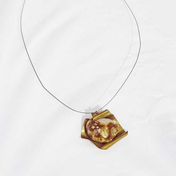 Agate Note necklace made of brass, agate, and stainless steel cable