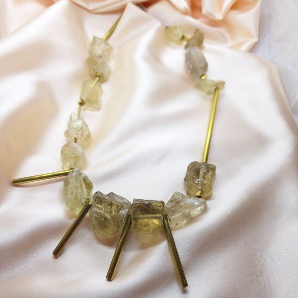 Ogrlica Sunčana citrinova linija od mjedi i neobrađenog citrina