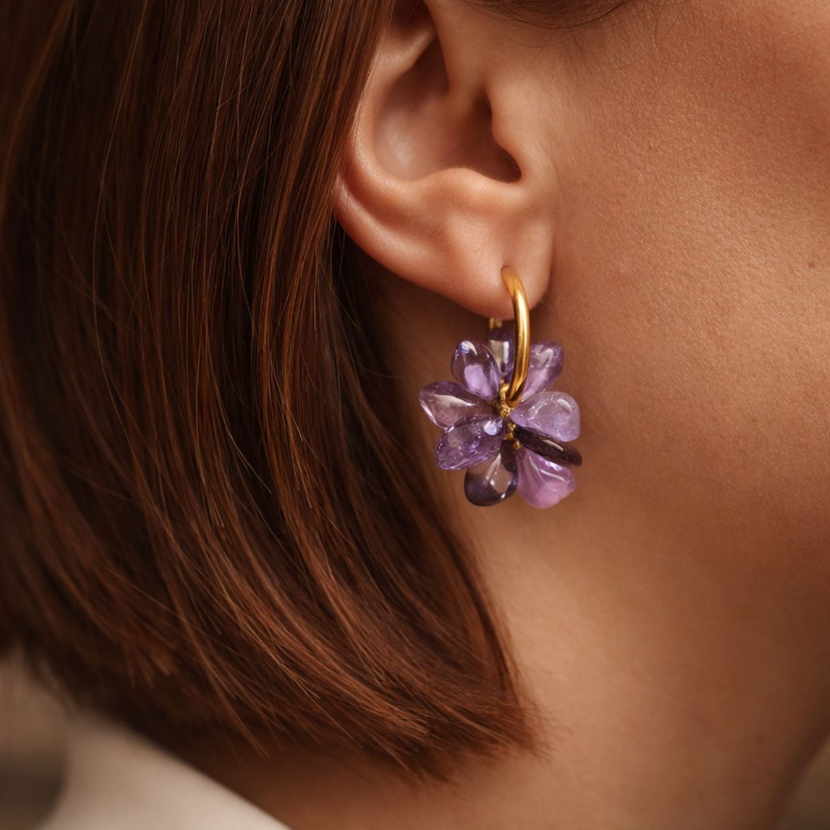 Naušnice Sjaj kamena od ametista s nepravilno raspoređenim kamenjem i metalnim elementima