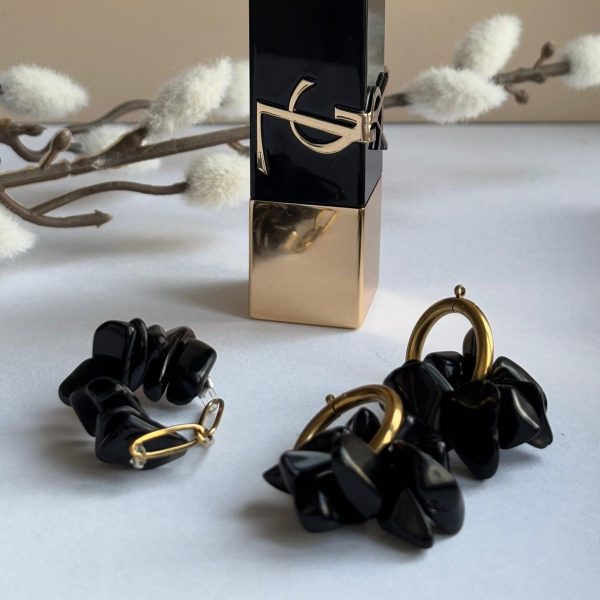 Komplet Sjaj kamena - naušnice i prsten od ametista s nepravilno raspoređenim kamenjem i metalnim elementima